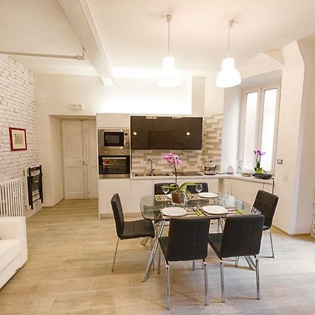 Modern Apartment Near Colosseum Roma Exterior foto