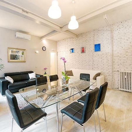 Modern Apartment Near Colosseum Roma Exterior foto