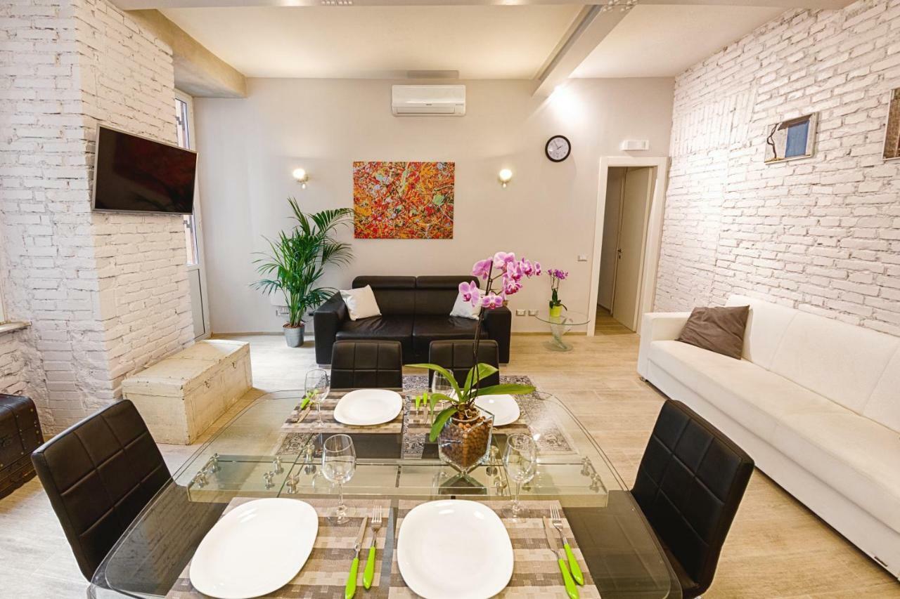 Modern Apartment Near Colosseum Roma Exterior foto