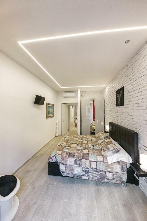 Modern Apartment Near Colosseum Roma Exterior foto